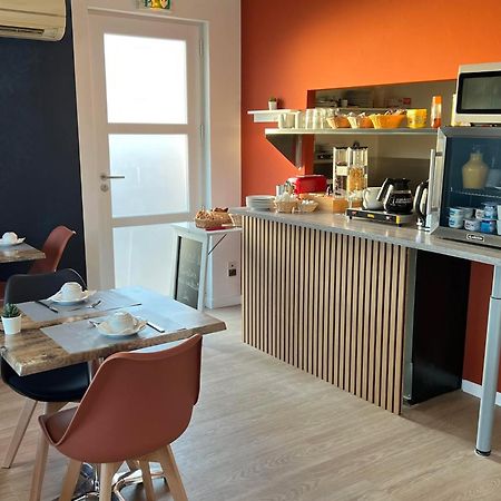 Hotel Le Canetois מראה חיצוני תמונה