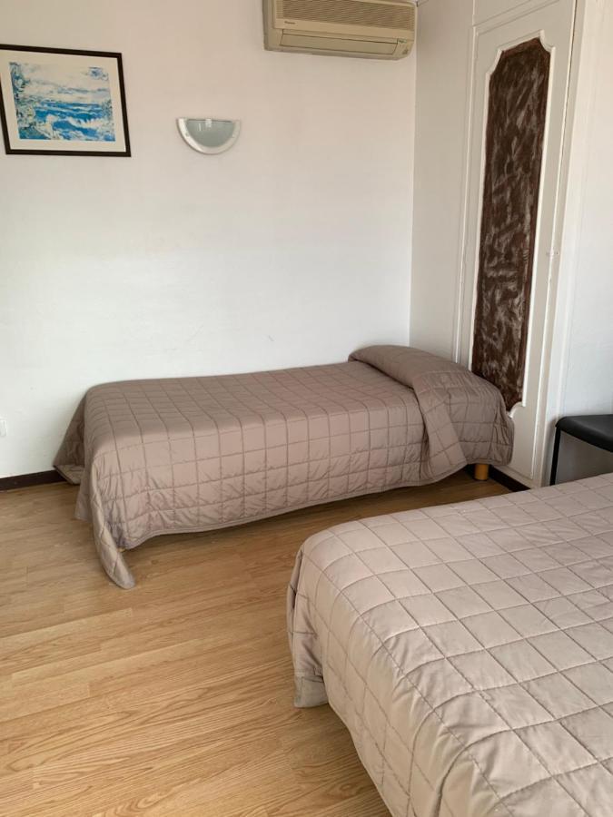 Hotel Le Canetois מראה חיצוני תמונה