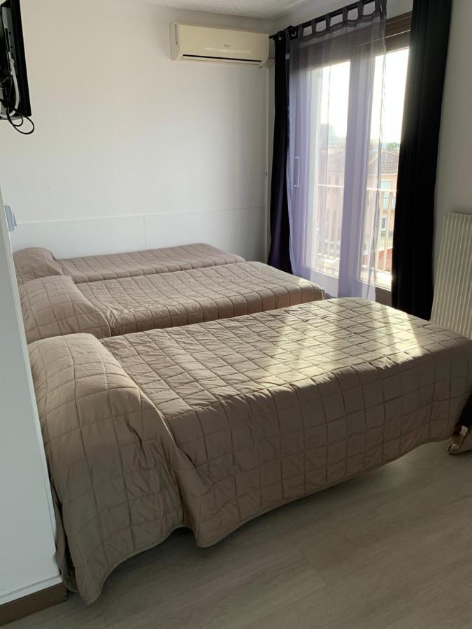 Hotel Le Canetois מראה חיצוני תמונה