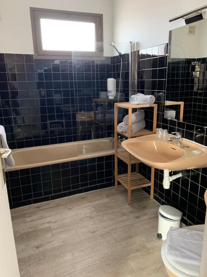 Hotel Le Canetois מראה חיצוני תמונה